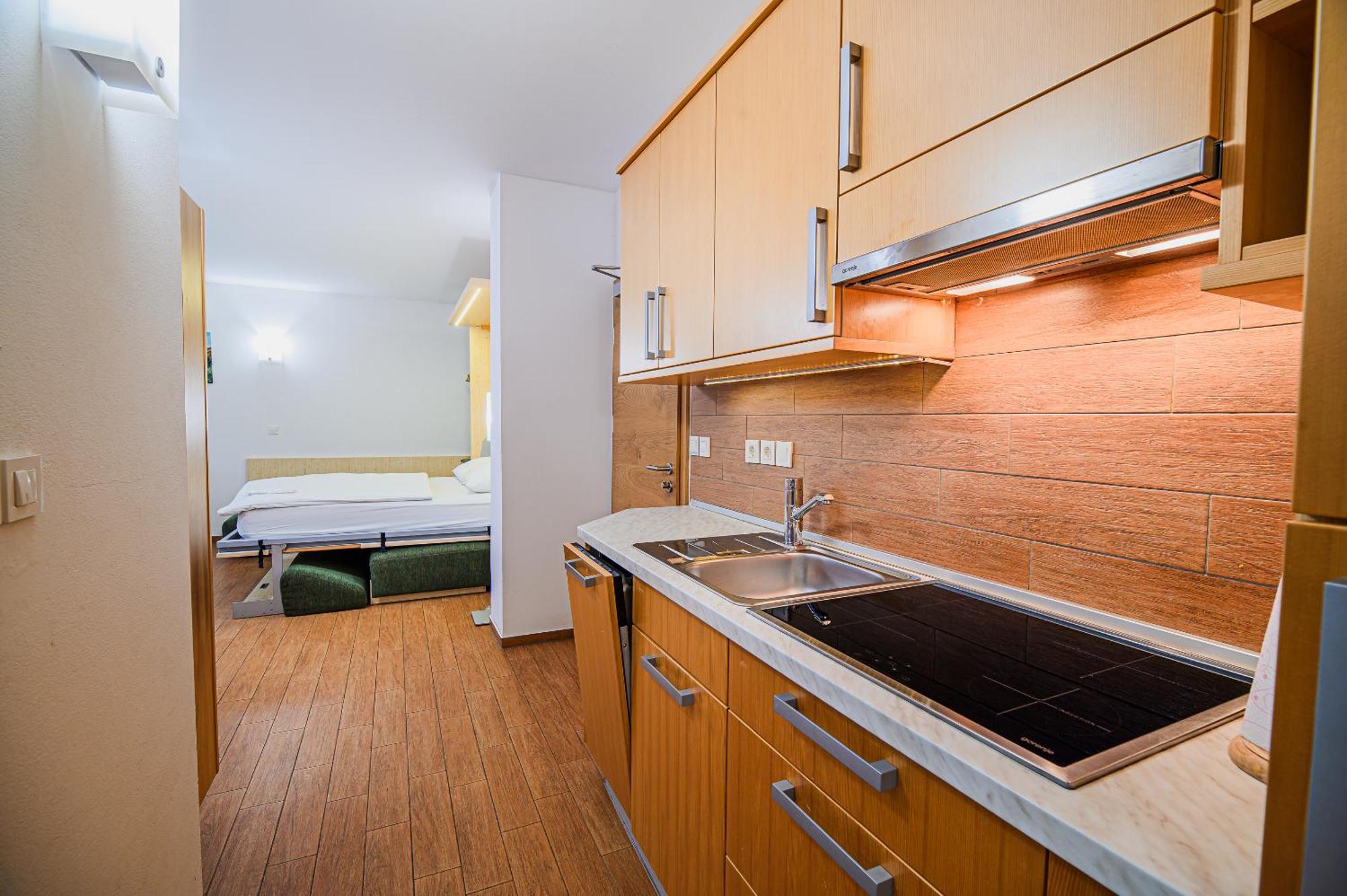 Apartments Maleric With Indoor Pool And Wellness Dragatus Room photo